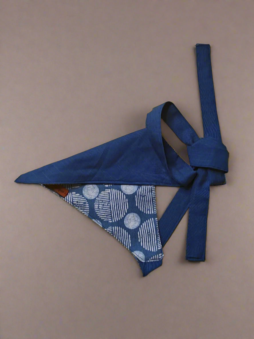 Reversible Dog Bandana with Dori / Tie Strings - Blue and White